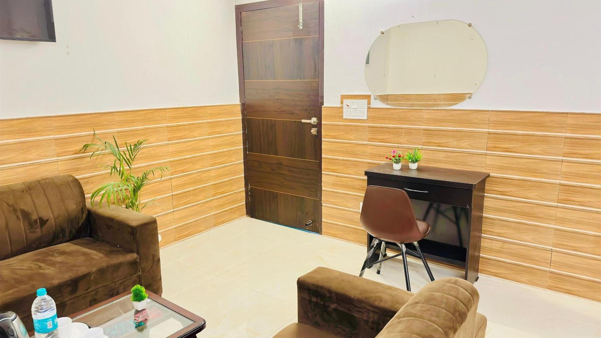 Hotel Dr White House - Noida Sector 18 Extérieur photo
